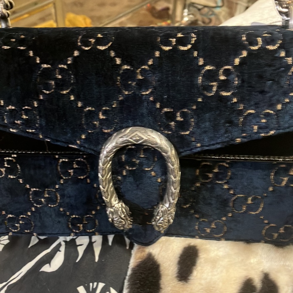 Authentic Gucci navy velvet bag - Picture 6 of 6